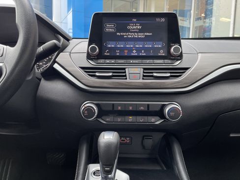 Used 2023 Nissan Altima 2.5 SV image 26