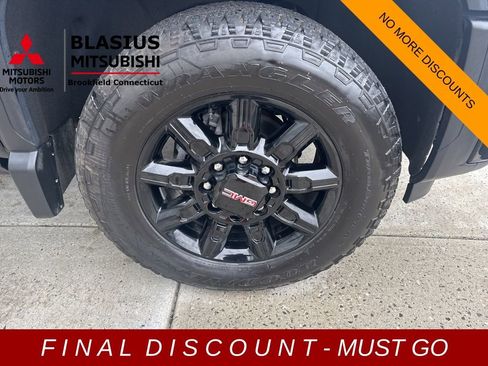 Used 2025 GMC Sierra 2500 AT4 w/ AT4 Premium Plus Package image 6