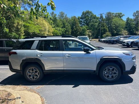 Used 2026 Subaru Outback Premium AWD/4WD image 3