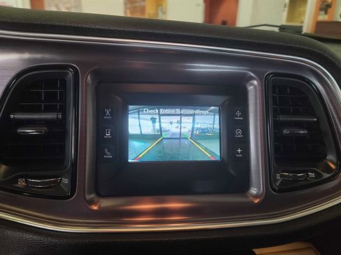 Used 2015 Dodge Challenger R/T w/ Quick Order Package 22B R/T image 21