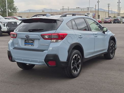 Used 2023 Subaru Crosstrek 2.0i Premium AWD/4WD image 6
