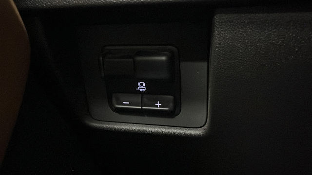 Used 2023 GMC Canyon AT4 w/ AT4 Premium Package AWD/4WD image 31