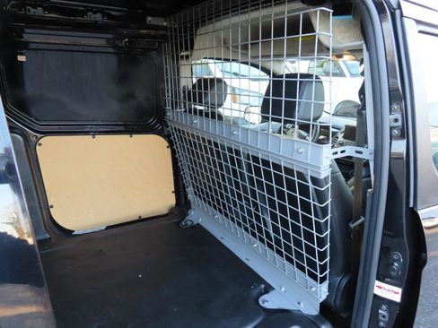 Used 2021 Ford Transit Connect XL image 16