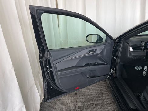 New 2026 Toyota Camry Hybrid AWD/4WD image 18
