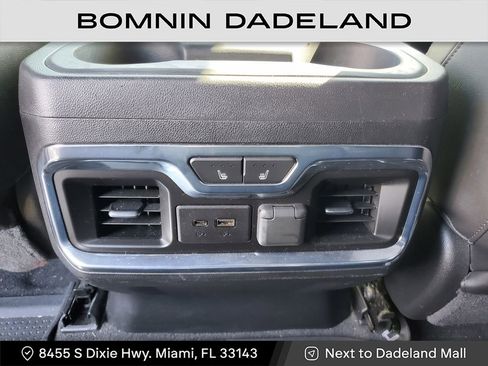 Used 2020 Chevrolet Silverado 1500 High Country w/ Technology Package image 11