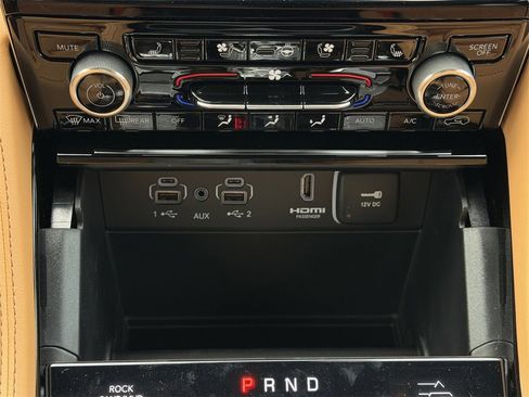 New 2025 Jeep Grand Cherokee L Summit image 16