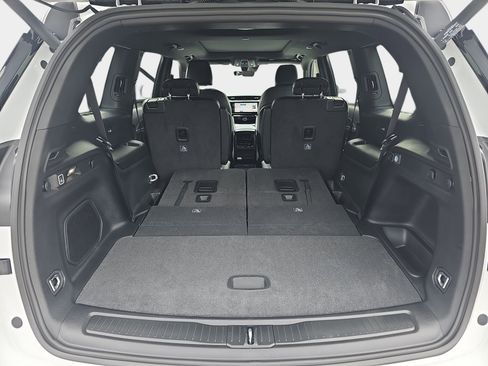 New 2026 Jeep Grand Cherokee L Limited image 14