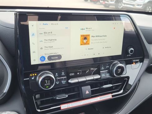 New 2026 Toyota Highlander XSE image 25