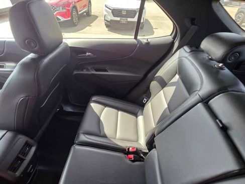 Used 2020 Chevrolet Equinox Premier image 23