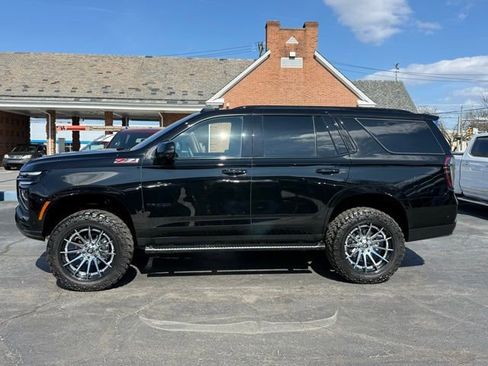 Used 2025 Chevrolet Tahoe Z71 w/ Comfort Package image 4