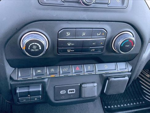 Used 2024 Chevrolet Silverado 1500 Custom Trail Boss w/ LPO, Dark Essentials Package image 31