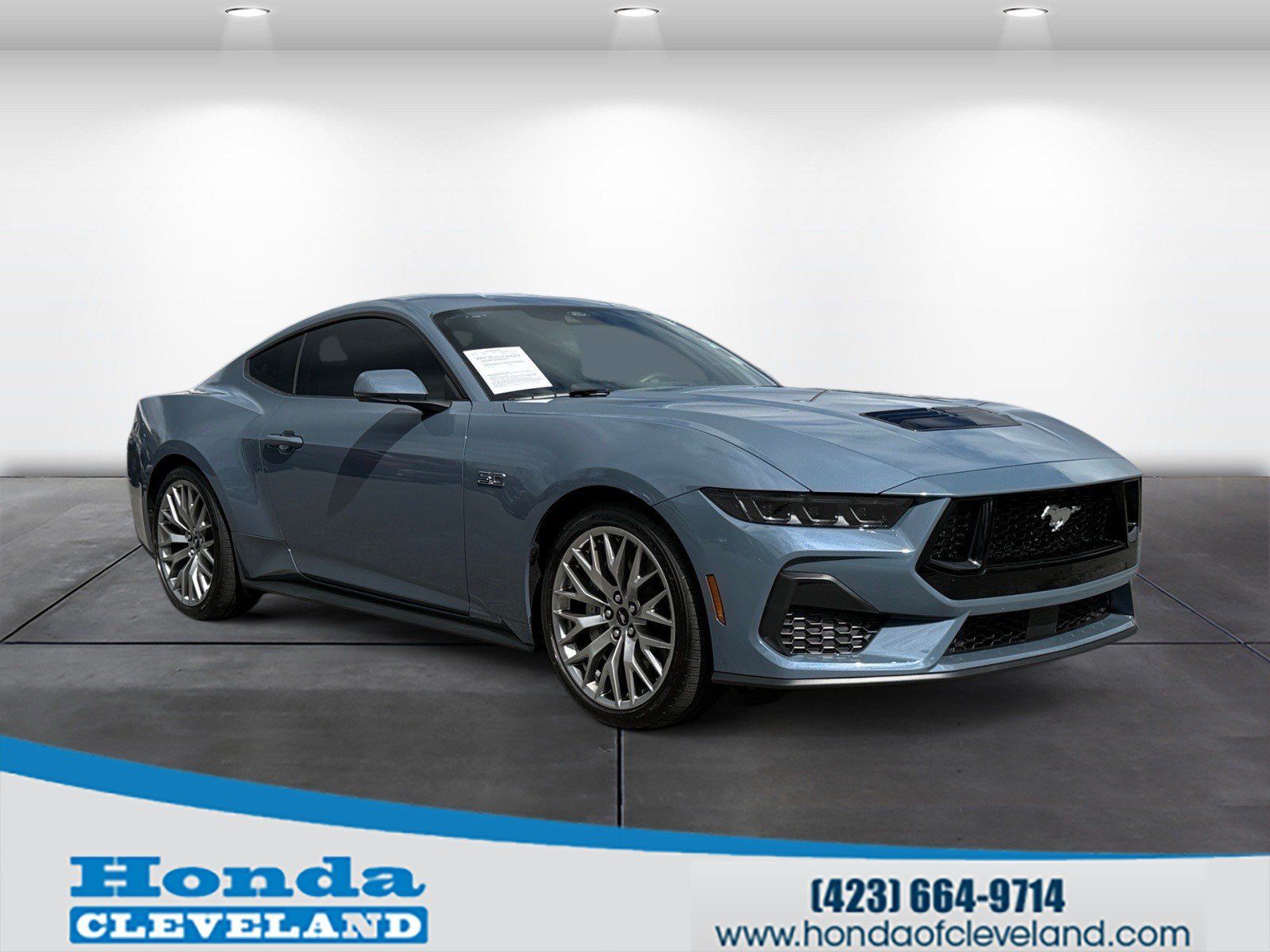 Used 2026 Ford Mustang GT Premium RWD image 1