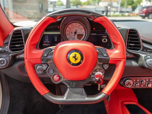 Used 2012 Ferrari 458 Spider RWD image 63
