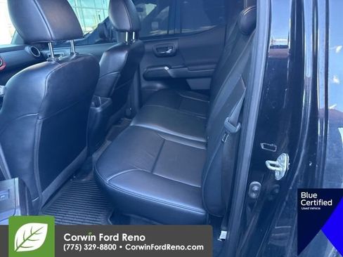 Used 2020 Toyota Tacoma TRD Off-Road w/ TRD Premium Off Road Package image 11