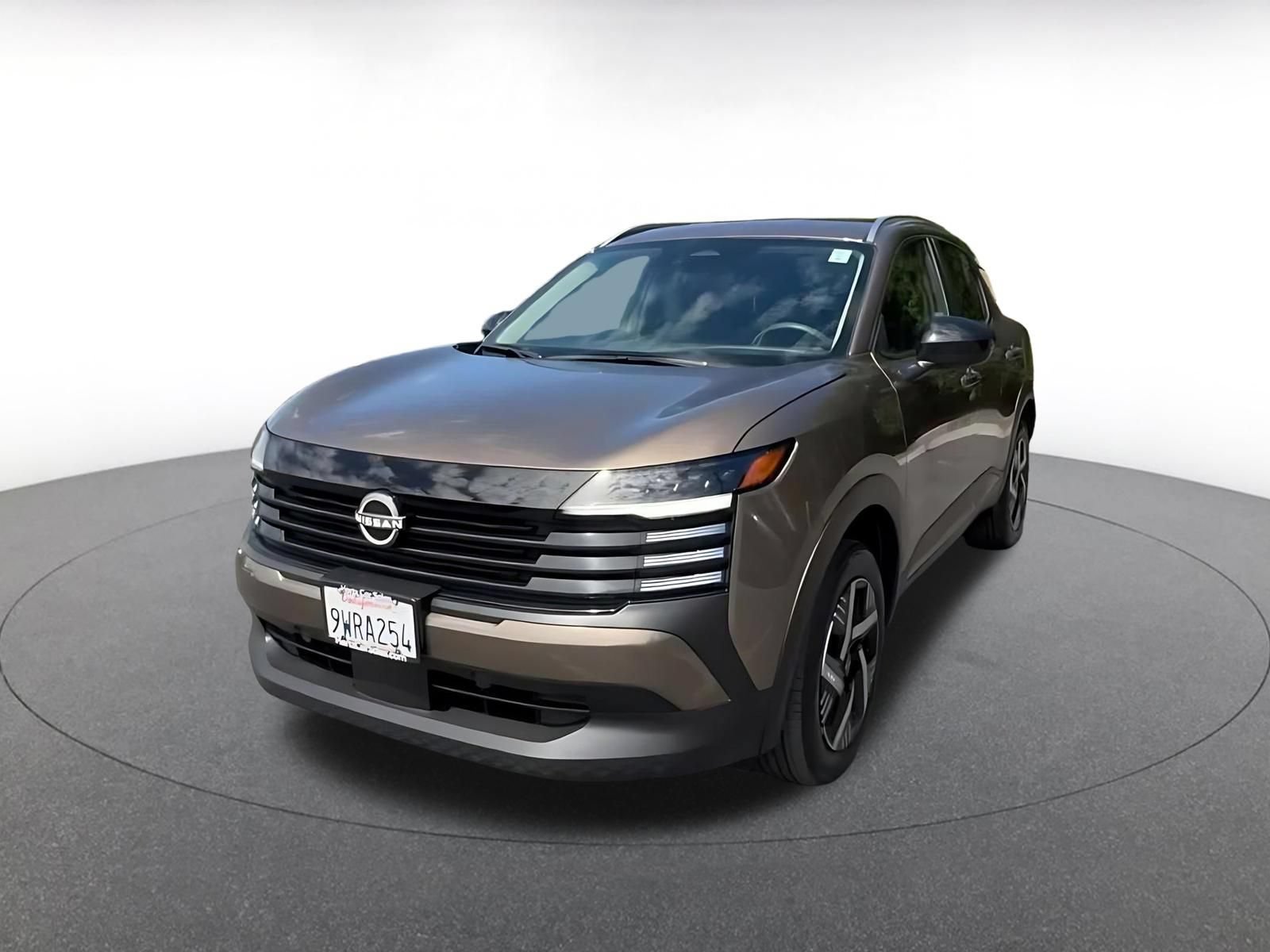 Used 2026 Nissan Kicks SV w/ Cold Weather Package FWD image 6