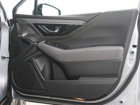 Used 2023 Subaru Outback Onyx Edition image 9