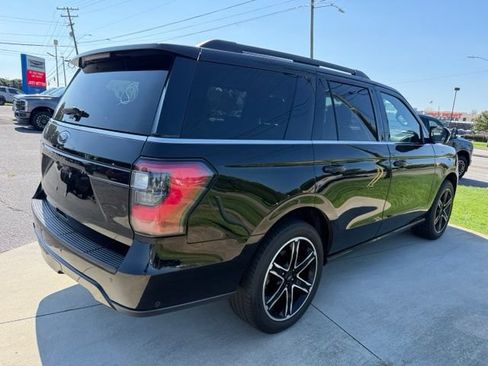 Used 2019 Ford Expedition Limited w/ Equipment Group 303A AWD/4WD image 10