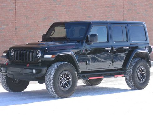 Used 2024 Jeep Wrangler Unlimited Rubicon image 5