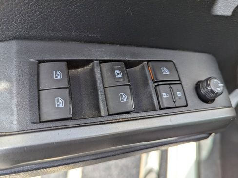 Used 2019 Toyota Tacoma SR5 image 15