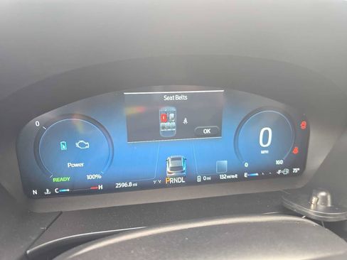 Used 2026 Ford Escape SE w/ PHEV Premium Package FWD image 6