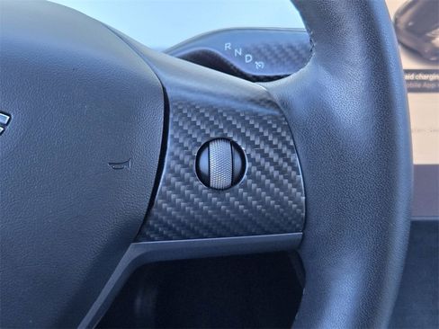 Used 2022 Tesla Model Y Performance image 25