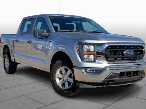 Used 2023 Ford F150 XLT w/ Trailer Tow Package image 2