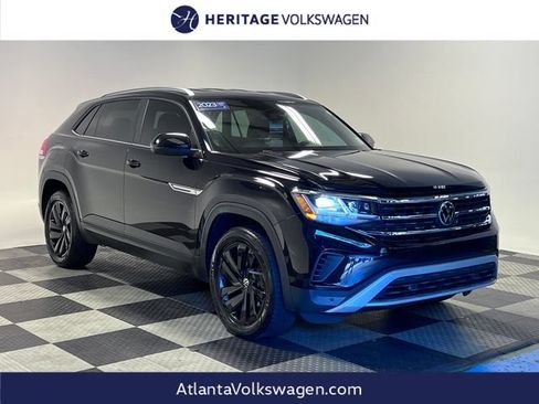 Certified 2023 Volkswagen Atlas Cross Sport SE FWD image 1