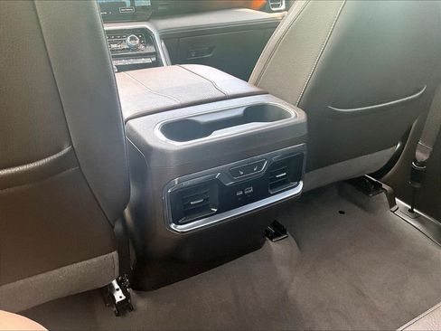 Used 2024 GMC Sierra 1500 Denali w/ Denali Reserve Package AWD/4WD image 28