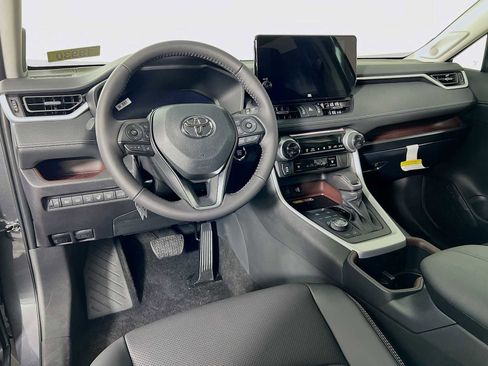 New 2025 Toyota RAV4 Limited image 7