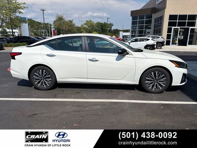 Used 2025 Nissan Altima 2.5 SV