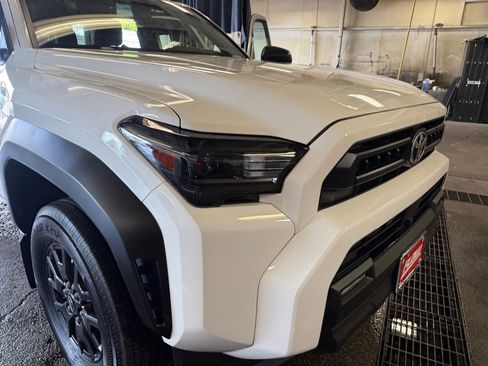 Used 2026 Toyota 4Runner SR5 RWD image 28