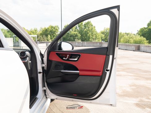 Used 2023 Mercedes-Benz C 300 4MATIC Sedan image 41