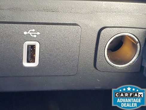 Used 2019 Ford Explorer Platinum image 34