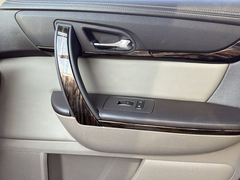 Used 2016 GMC Acadia Denali image 24