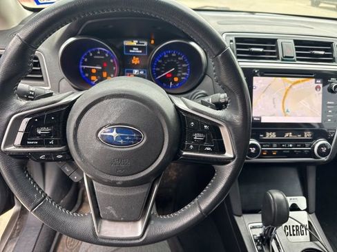 Used 2019 Subaru Outback 2.5i Limited w/ Popular Package #2 image 10