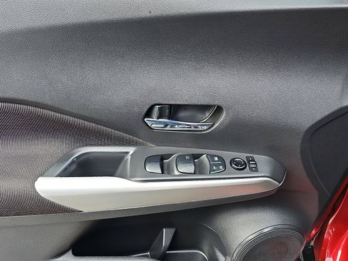 Used 2020 Nissan Kicks SV image 12