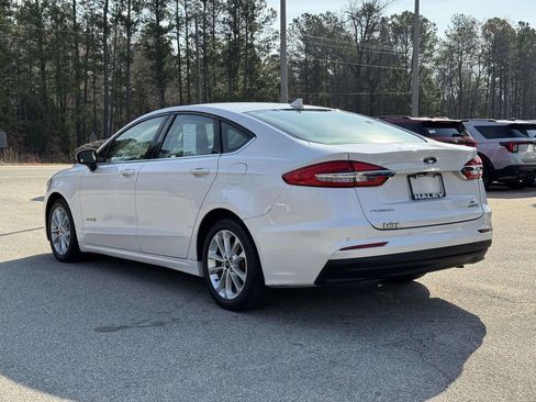 Used 2019 Ford Fusion SE image 23
