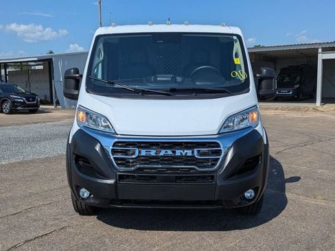 Used 2025 RAM ProMaster 2500 w/ U-Haul Equipment Group FWD image 9