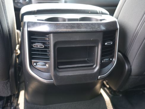 Used 2019 RAM 1500 Big Horn AWD/4WD image 26