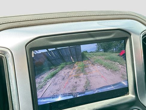 Used 2020 GMC Sierra 1500 SLT RWD image 18
