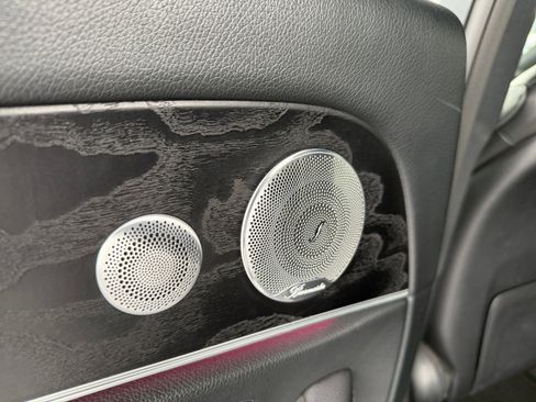 Used 2019 Mercedes-Benz E 300 w/ Premium 1 Package image 11