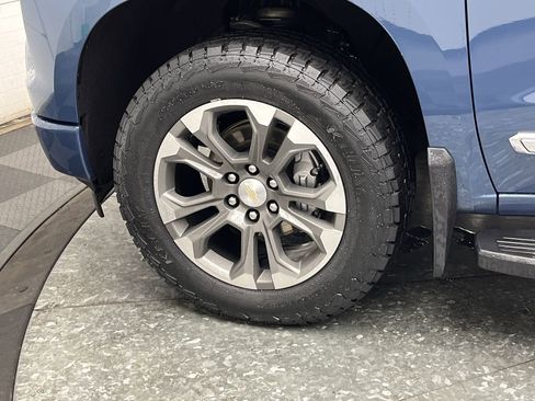 Certified 2024 Chevrolet Silverado 1500 High Country w/ Technology Package image 39