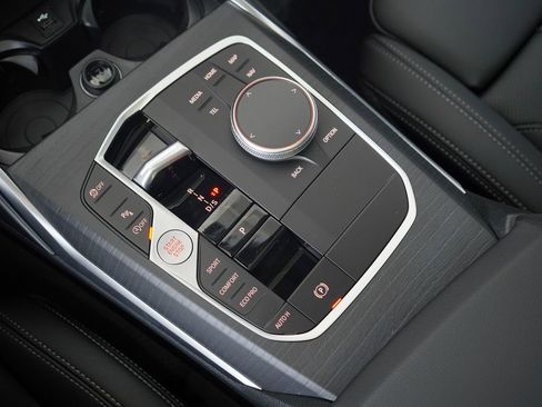 New 2026 BMW 330i Sedan w/ M Sport Package image 19