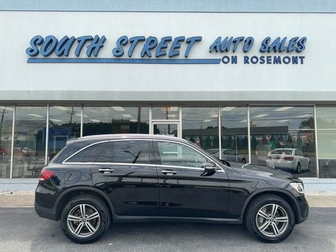 Used 2020 Mercedes-Benz GLC 300 4MATIC image 1