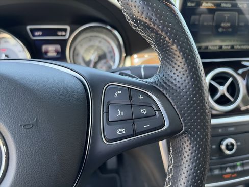 Used 2016 Mercedes-Benz CLA 250 image 31
