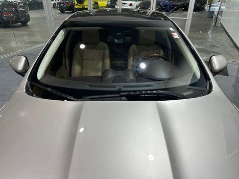 Used 2017 Jaguar XJ L Portfolio RWD image 21