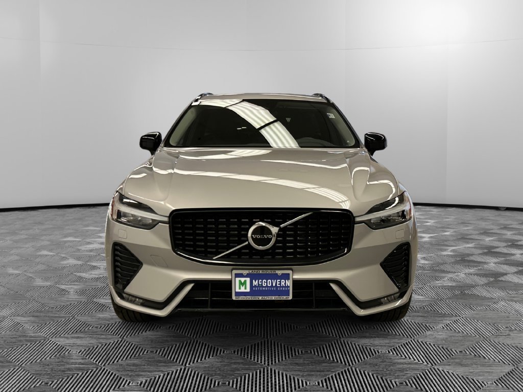 Used 2024 Volvo XC60 B5 Core w/ Climate Package AWD/4WD image 9