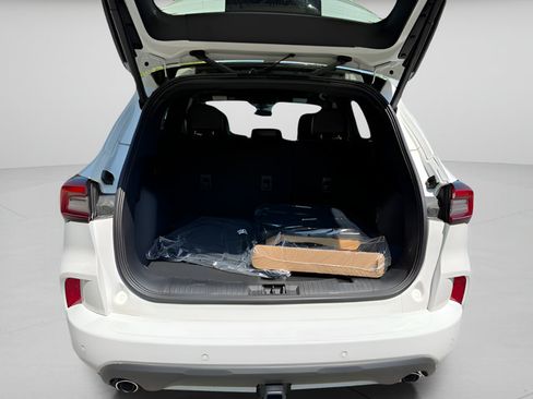 New 2024 Ford Escape ST-Line Select w/ Tech Pack #2 AWD/4WD image 14