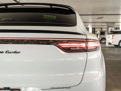 Used 2023 Porsche Cayenne Turbo AWD/4WD image 61