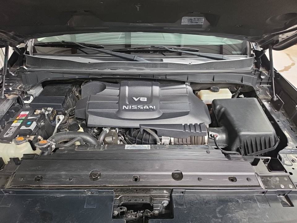 Used 2019 Nissan Titan SV w/ SV Convenience Package RWD image 8